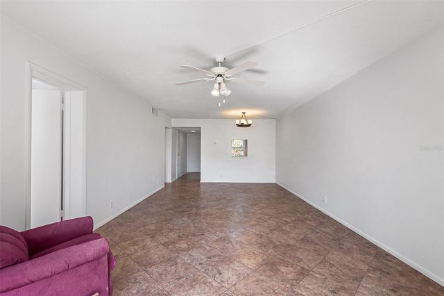 333 LAKE HOWARD DRIVE NW 211A, Winter Haven, FL 33880