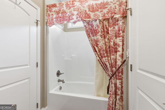 180 Mary Davidson Drive, Cleveland, GA 30528