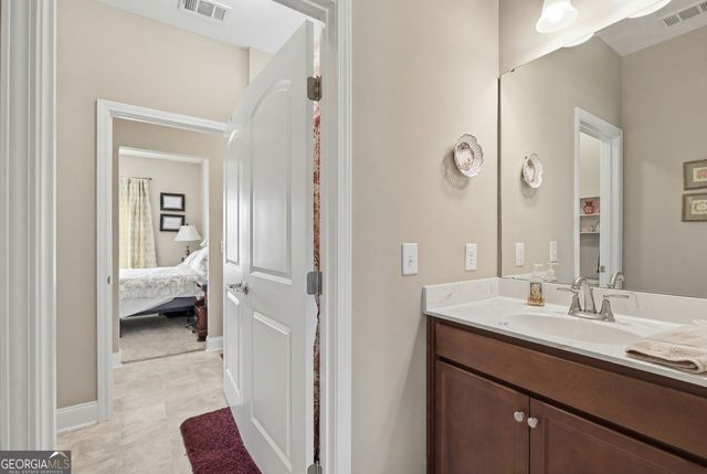 180 Mary Davidson Drive, Cleveland, GA 30528