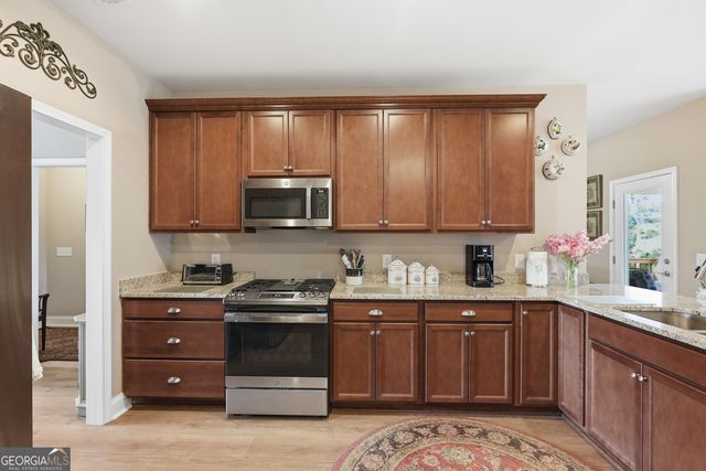 180 Mary Davidson Drive, Cleveland, GA 30528