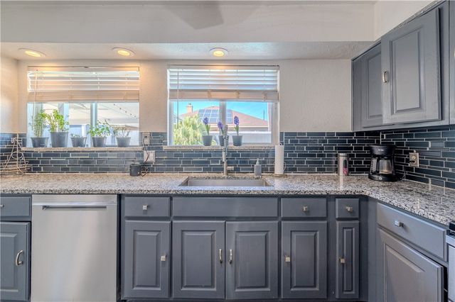 2301 Vialoux Dr, Corpus Christi, TX 78418