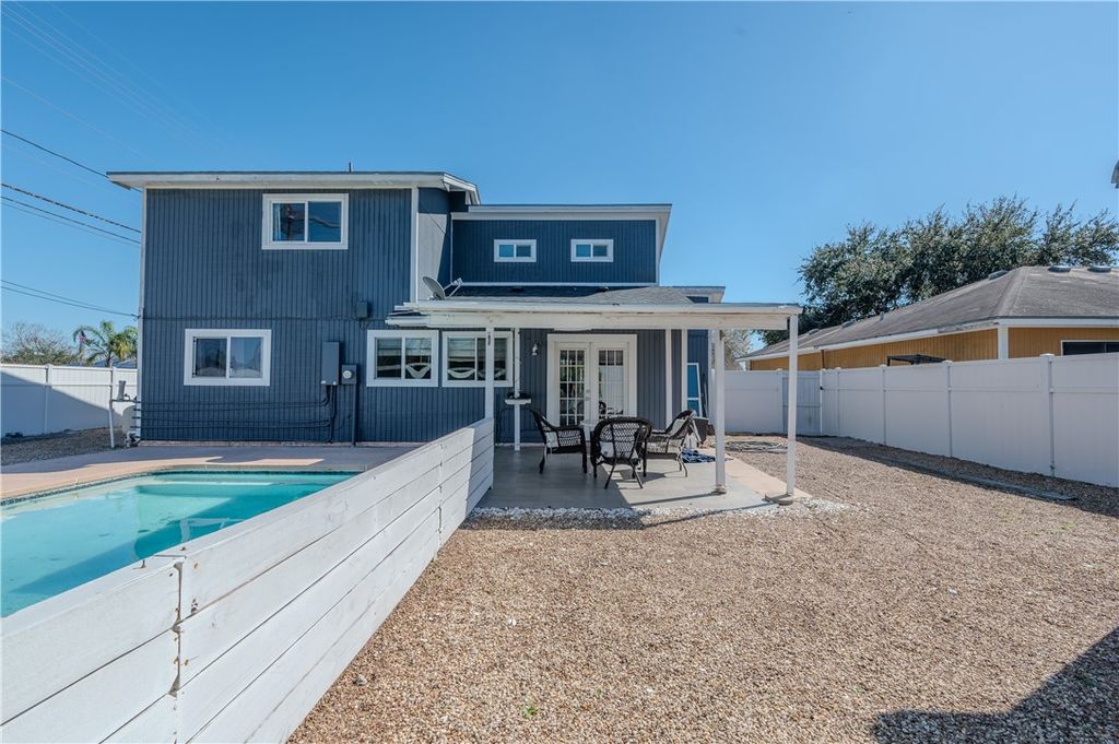 2301 Vialoux Dr, Corpus Christi, TX 78418 — photo 5