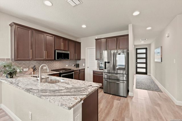 227 Wickersham, Boerne, TX 78015