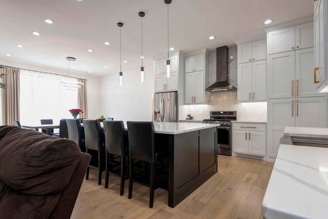 1430 S Jameston Road, Springfield, MO 65809