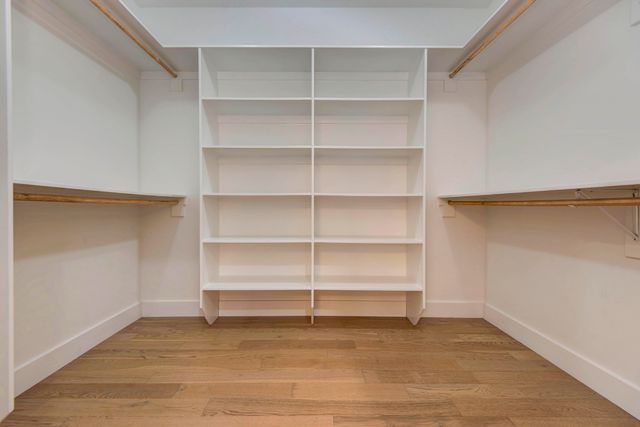 1430 S Jameston Road, Springfield, MO 65809