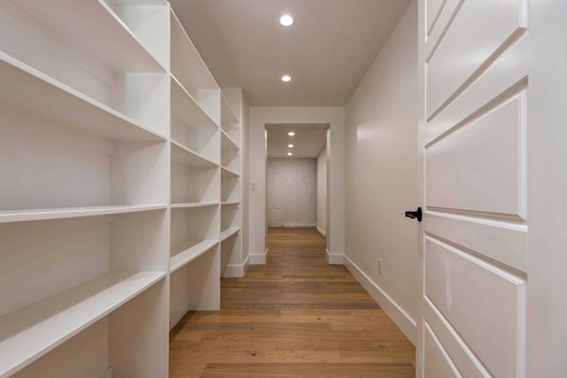 1430 S Jameston Road, Springfield, MO 65809