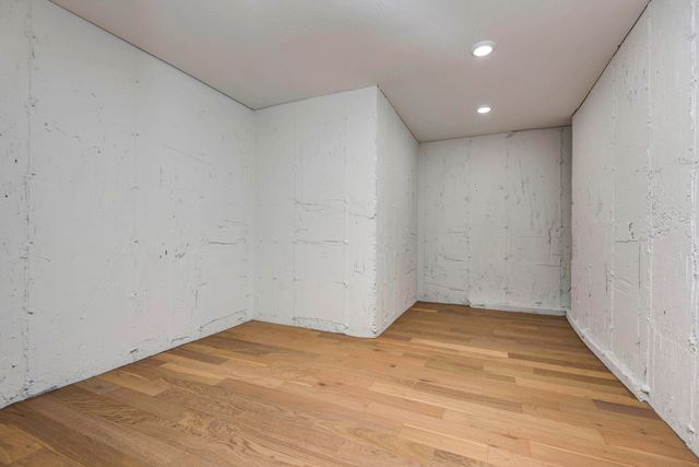 1430 S Jameston Road, Springfield, MO 65809