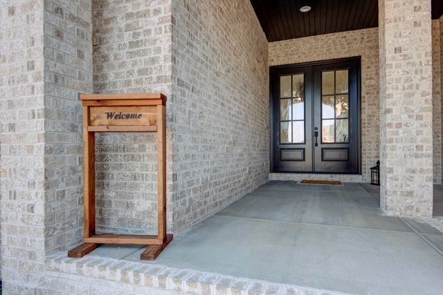 1430 S Jameston Road, Springfield, MO 65809