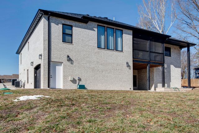 1430 S Jameston Road, Springfield, MO 65809