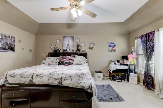 16606 Hodgefield Lane, Houston, TX 77090