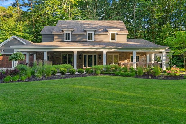 317 N Lakeshore Avenue, Holland, MI 49424