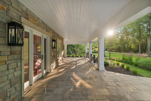 317 N Lakeshore Avenue, Holland, MI 49424