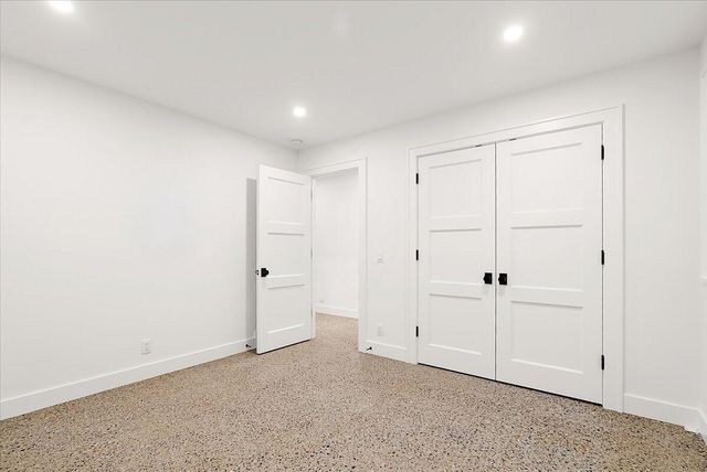 317 N Lakeshore Avenue, Holland, MI 49424