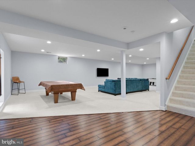 904 LOCUST ST, Herndon, VA 20170