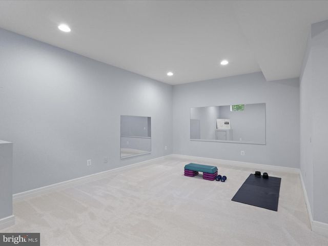 904 LOCUST ST, Herndon, VA 20170