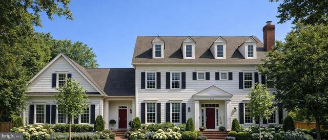 904 LOCUST ST, Herndon, VA 20170