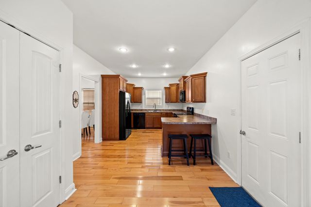 110 Woods Point Circle, Georgetown, KY 40324