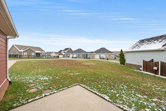 110 Woods Point Circle, Georgetown, KY 40324