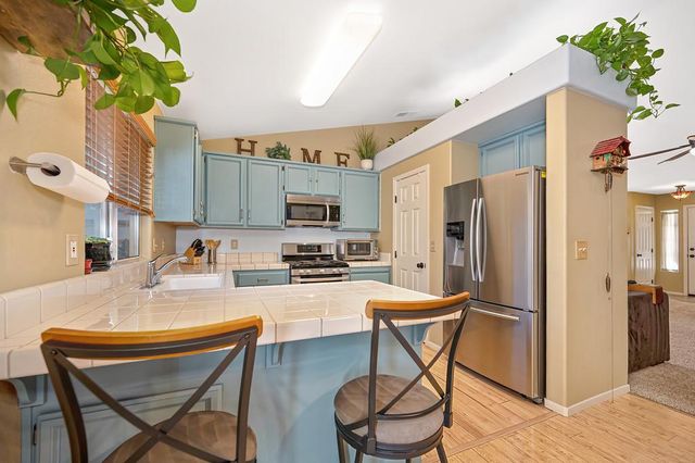 1375 Cobblestone Dr, Lincoln, CA 95648