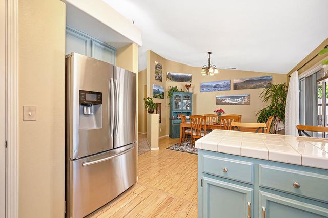 1375 Cobblestone Dr, Lincoln, CA 95648