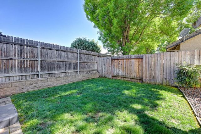 1375 Cobblestone Dr, Lincoln, CA 95648