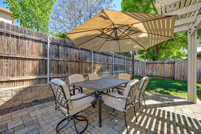 1375 Cobblestone Dr, Lincoln, CA 95648