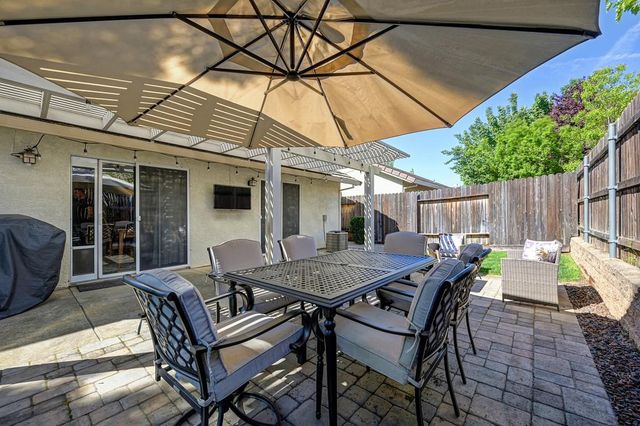 1375 Cobblestone Dr, Lincoln, CA 95648