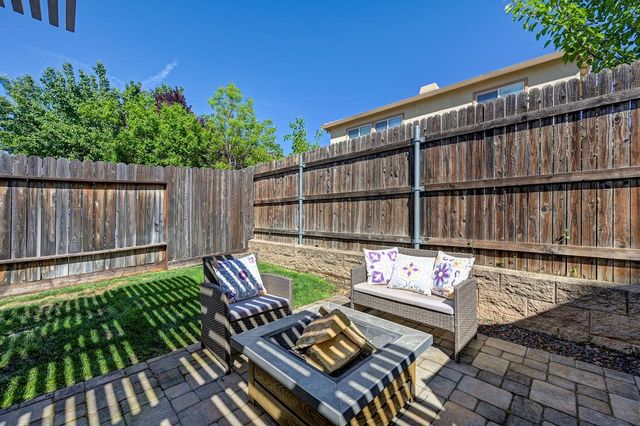 1375 Cobblestone Dr, Lincoln, CA 95648