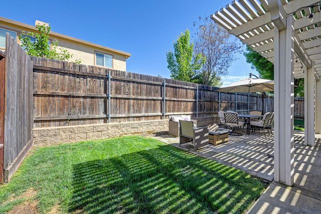 1375 Cobblestone Dr, Lincoln, CA 95648
