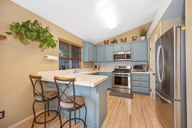 1375 Cobblestone Dr, Lincoln, CA 95648