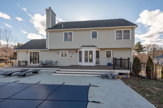 4 Chelsea Court, Nashua, NH 03062