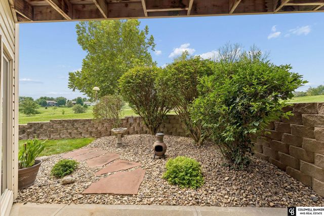 17419 Riviera Drive, Omaha, NE 68136