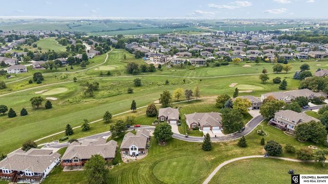 17419 Riviera Drive, Omaha, NE 68136