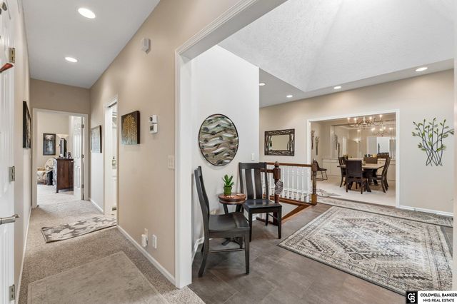 17419 Riviera Drive, Omaha, NE 68136