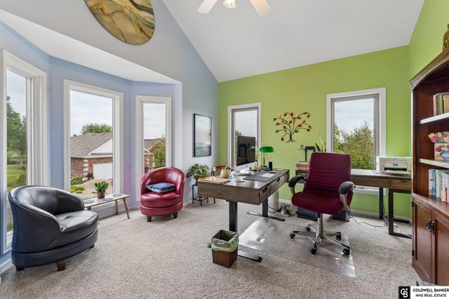 17419 Riviera Drive, Omaha, NE 68136