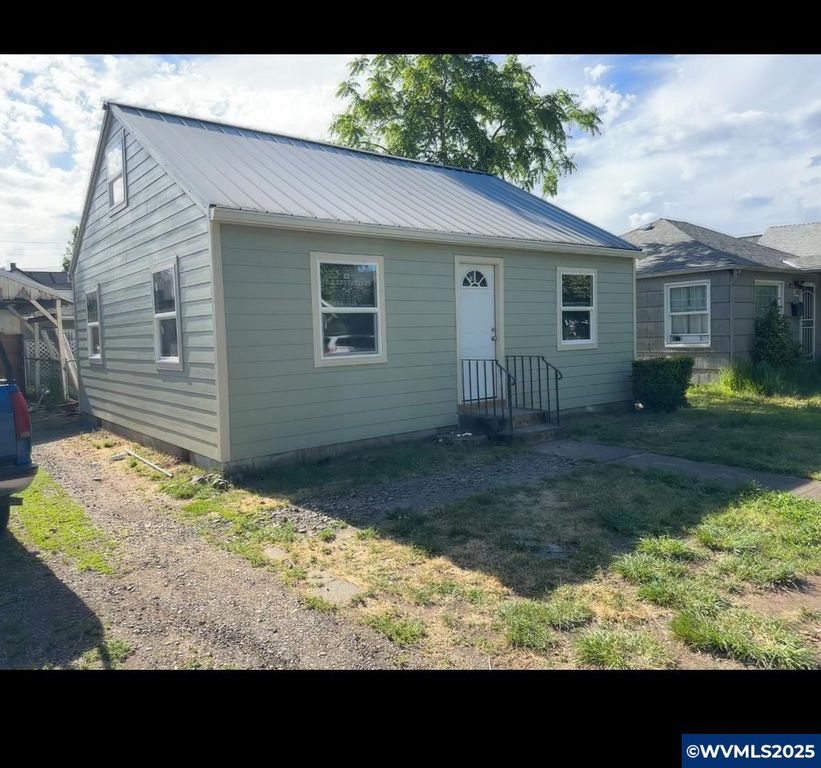 1925 Liberty St NE, Salem, OR 97301