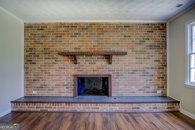 2270 Old Concord Dr SE, Covington, GA 30016