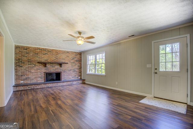 2270 Old Concord Dr SE, Covington, GA 30016