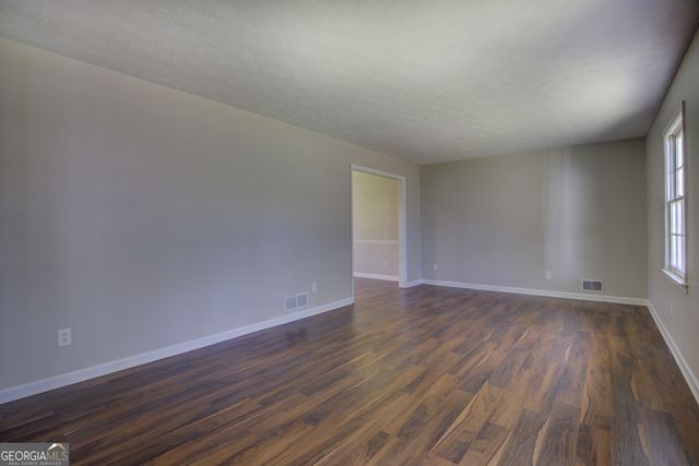 2270 Old Concord Dr SE, Covington, GA 30016