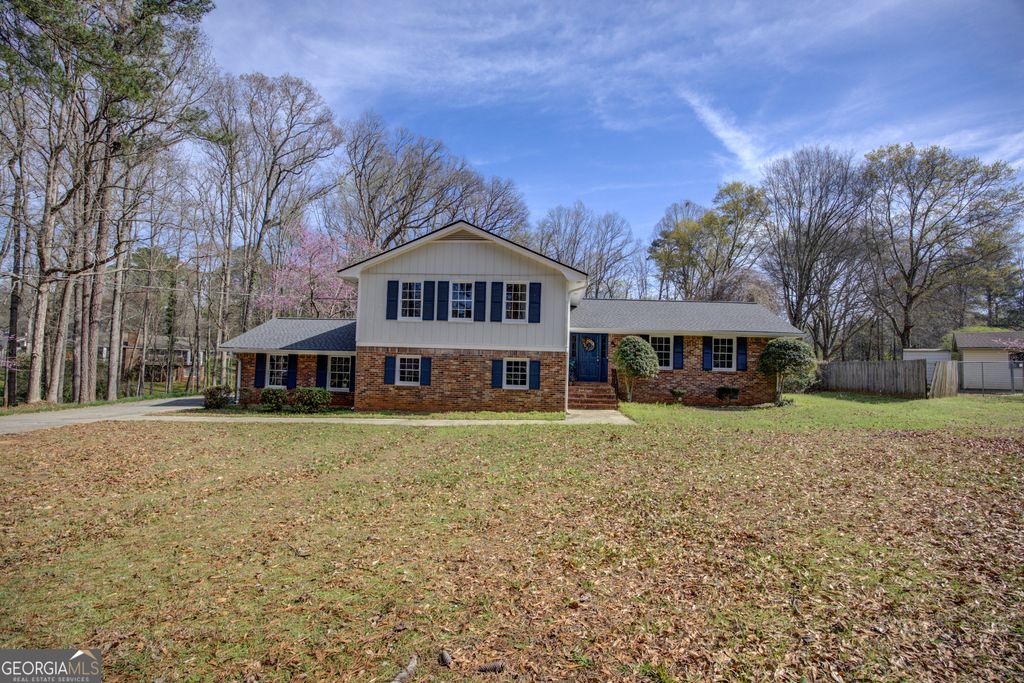 2270 Old Concord Dr SE, Covington, GA 30016