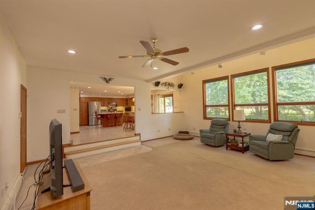 234 Palisade Avenue, Emerson, NJ 07630