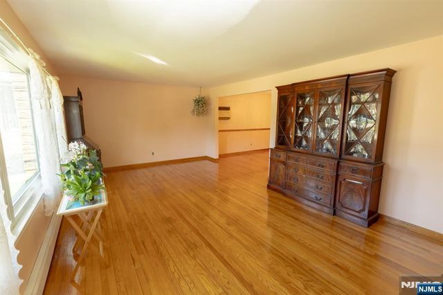 234 Palisade Avenue, Emerson, NJ 07630