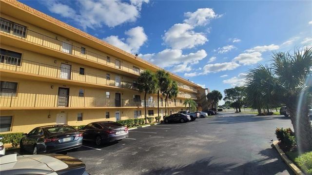 9273 SW 8th Street 109, Boca Raton, FL 33428