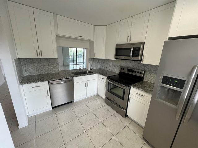 9273 SW 8th Street 109, Boca Raton, FL 33428