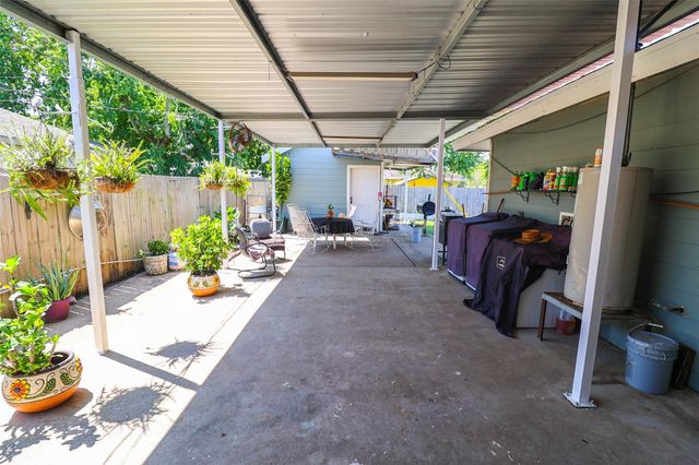 416 Clara Road, South Houston, TX 77587