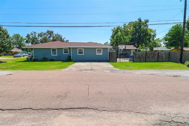 416 Clara Road, South Houston, TX 77587