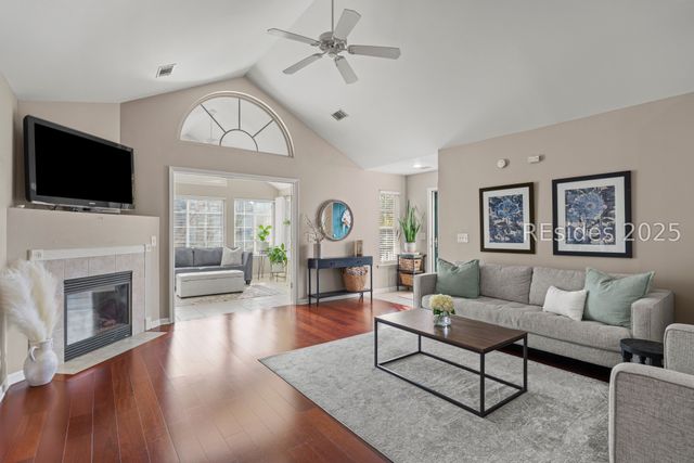 1890 Abbey Glen Way, Hardeeville, SC 29927