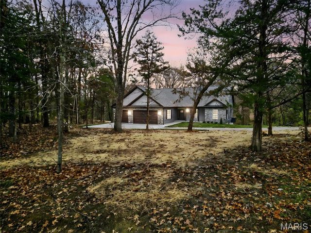 109 Jabin Farm Road, Wright City, MO 63390