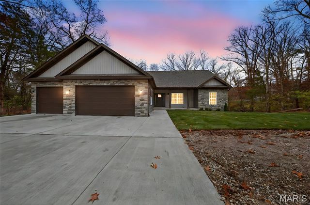 109 Jabin Farm Road, Wright City, MO 63390