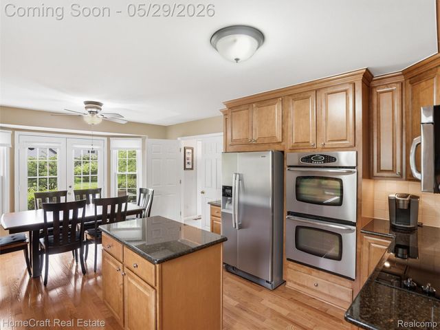 45088 DANBURY Road, Canton Charter Township, MI 48188